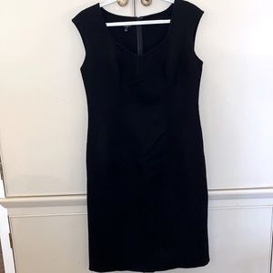Sleeveless black wool dress LBD